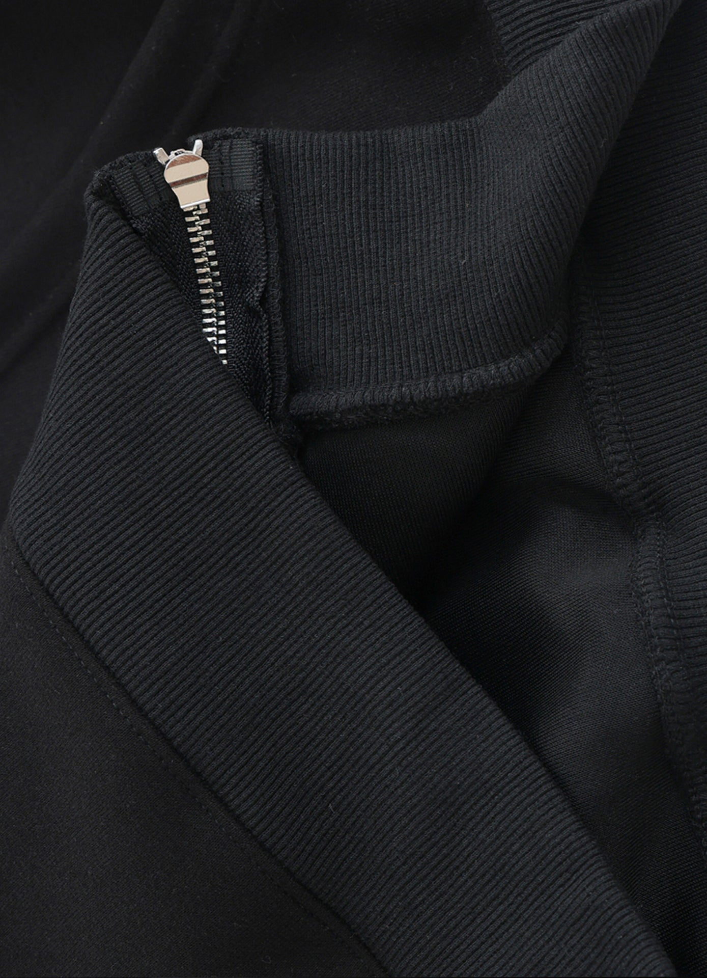 DON'T SIN STAY HOLY BLACK ZIP-UP HOODIE